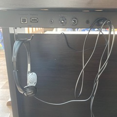 電子ピアノ　Roland HP702
の画像