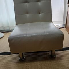一人用ソファーの画像