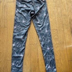 SKALLER ヨガパンツ SLの画像