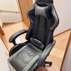 ゲーミングチェア　美品　リクライニングチェア　イスの画像