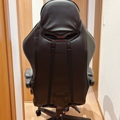 ゲーミングチェア　美品　リクライニングチェア　イスの画像