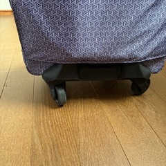 キャスター付きバッグ
の画像