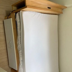白木シングルベッドの画像