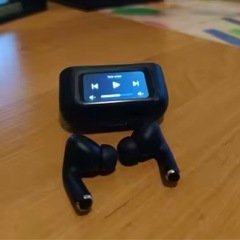 ワイヤレスイヤホン 専用appあり　黒airports代替品　の画像