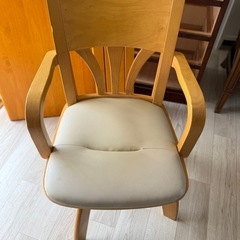 テーブル　回転椅子　セットの画像