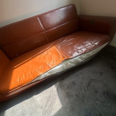 2.5人掛け　合皮ソファー　キャメルの画像
