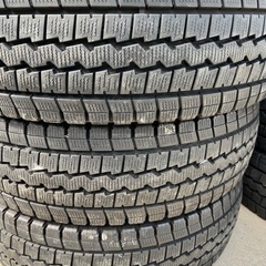  バリ山スタッドレス6本セット 2019年製造　DUNLOP WINTERMAXX LT03 【 215/70R17.5 118/116L LT 6本 】 スタッドレス キャンター エルフ等の画像