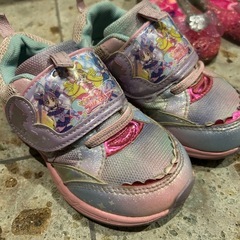 17.0cm　プリキュアスニーカー&光るサンダルの画像
