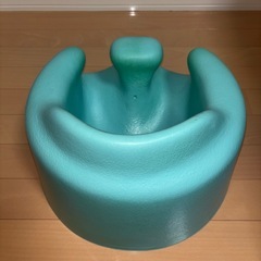 バンボ　Bumbo 　ベビーチェア　トレー付き　の画像