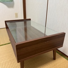 ⭐️美品！早い者勝ち！ガラステーブルの画像