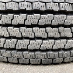 YOKOHAMA 195/80R15 24年製　冬タイヤの画像