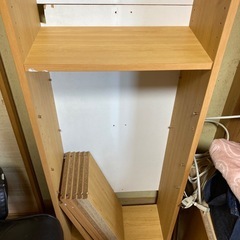 天井突っ張り型　本棚の画像