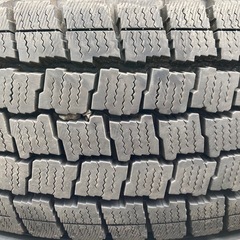 GOOD YEAR 195/80R15 24年製冬タイヤの画像