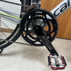 Cannondale Synapse ロードバイク｜スタンド・サドルカバー付きの画像