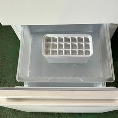 Panasonic　ノンフロン冷凍冷蔵庫　NR-B16C1-W　2024年製　高年式　通電確認済み　冷凍室60L　冷蔵室96L【中古】の画像