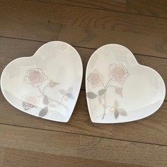 新品　NIKKO ボーンチャイナ　ハートプレートセットの画像