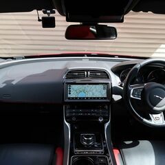 予備検査XE S 340PS V6スーパーチャージャー/純正OP20インチ/アダプティブクルーズ/BSM/10.2インチナビ/地デジ/バックカメラ/Meridian825Wの画像