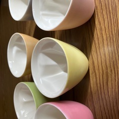 受付終了。コップ6個の画像