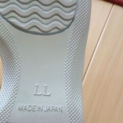 アンフェミアのサンダルの画像