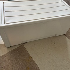 衣装ケースの画像