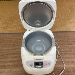 炊飯器の画像