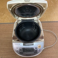 炊飯器の画像