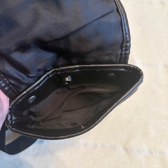 🎒【ブラックショルダーバッグ】美品✨シンプル＆上品デザインの画像