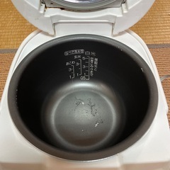 炊飯器の画像