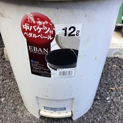無料　12リットル　ゴミ箱　汚れてますの画像