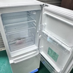 31 冷蔵庫　単身　117L 24年製　YRZ-C12L　　ヤマダの画像