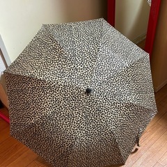 ⭐︎美品⭐︎ヒョウ柄折りたたみ傘の画像