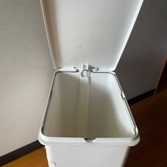 45L ゴミ箱の画像