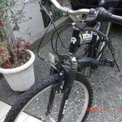 折り畳み式マウンテンバイク乗らないのでどなたかいかがですかの画像