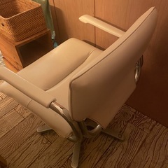 タカラベルモント スタイリングチェアの画像