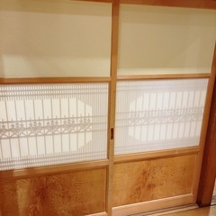 和障子アンティーク建具　鶴柄に組子のデザインがお洒落な障子美品の画像