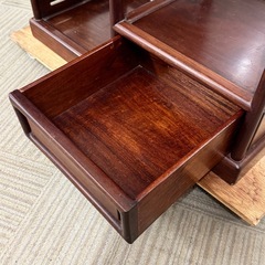 【お買い得！‼️】コンパクト 紫檀 茶棚 飾り棚 唐木 キャビネット 収納家具 和風 インテリア 和家具 レトロ アンティークの画像