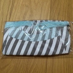 新品）MARLMARL お食事エプロンの画像