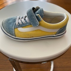 バンズスニーカーの画像