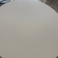 カフェテーブルの画像