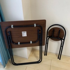 机と椅子のセット(価格もセット価格です！)の画像