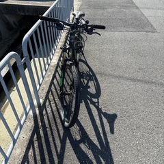 ジャイアントのクロスバイクジャンクレストアベースの画像