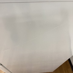 【トレファクマーケット久喜店】Hisense　2ドア冷蔵庫 134L　キズ有りの画像