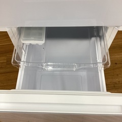 【トレファクマーケット久喜店】Hisense　2ドア冷蔵庫 134L　キズ有りの画像