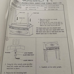 🌟の様取引中🌟11月限定お値下げ🌟10/18更新🌟相談中🌟✏️説明書、サイズ記載しました🌳木製テーブル美品　Ashley ライティングビューロ　デスク　学習机の画像