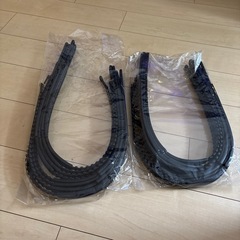 新しいタイヤすべ止めの画像