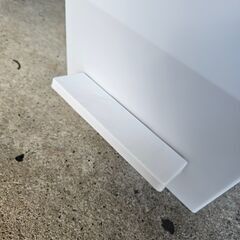 リサイクルショップどりーむ天保山店　No.4332　ペダル式ダストボックス　ゴミ箱　45L専用　ホワイト　ローラー付きの画像