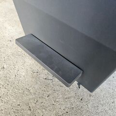 リサイクルショップどりーむ天保山店　No.4333　ペダル式ダストボックス　ゴミ箱　45L専用　ダークグレー　ローラー付きの画像