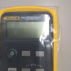 Fluke 714 熱電対校正器の画像