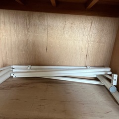 シングルベッドとマットレスの画像