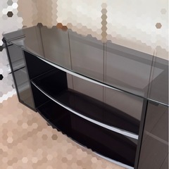 早い者勝ち！今週引き取り0円にします！ガラスのテレビ台の画像